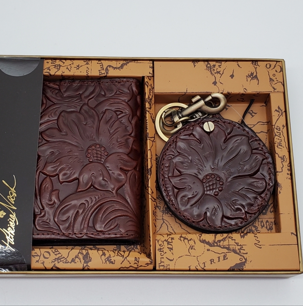 Patricia Nash Set- British Tan Leather Tooled Wallet and Tooled Mirror Keychain